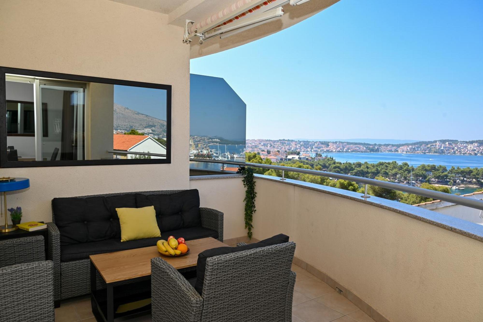Sunny Place With Sea View تروغير المظهر الخارجي الصورة