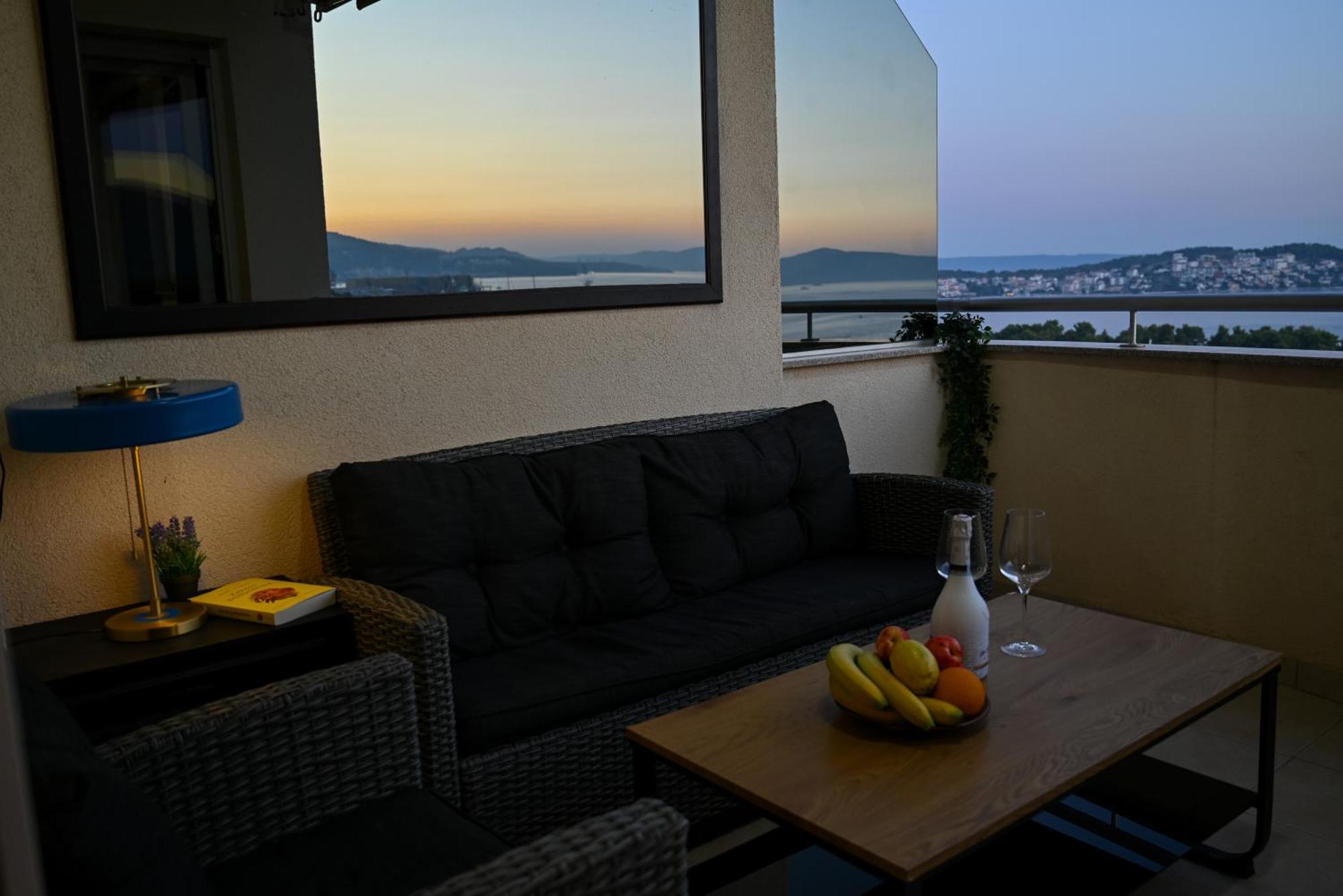Sunny Place With Sea View تروغير المظهر الخارجي الصورة