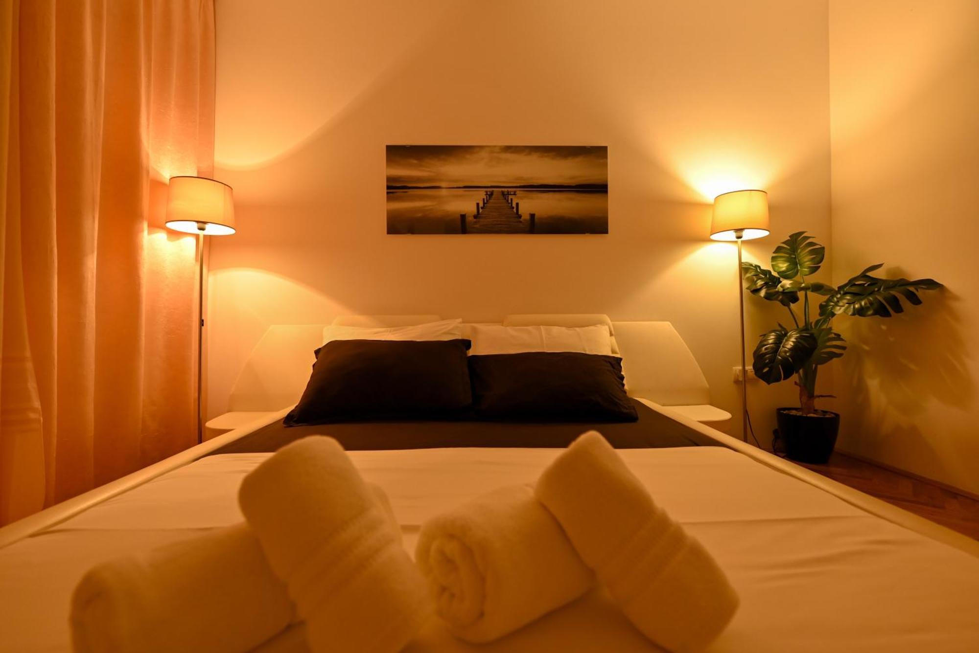 Sunny Place With Sea View تروغير المظهر الخارجي الصورة